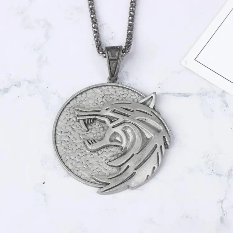 Top Quality Wizard Wolf Wild Hunt 3 Figure Game Wolf Neck Men Neck