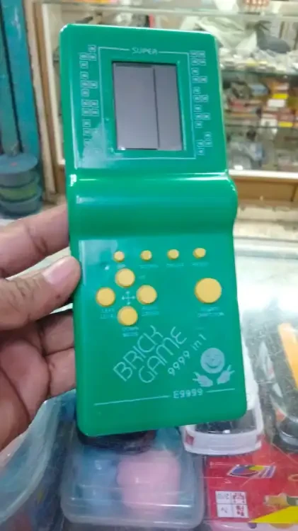 Kids Electronic Tetris Brick Game Handheld Game Machine LCD Educational Toys -Random Color