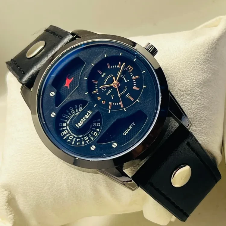 New Leather Analog Sports Watch for Men - with a round shape and a pu leather strap with men's standard size