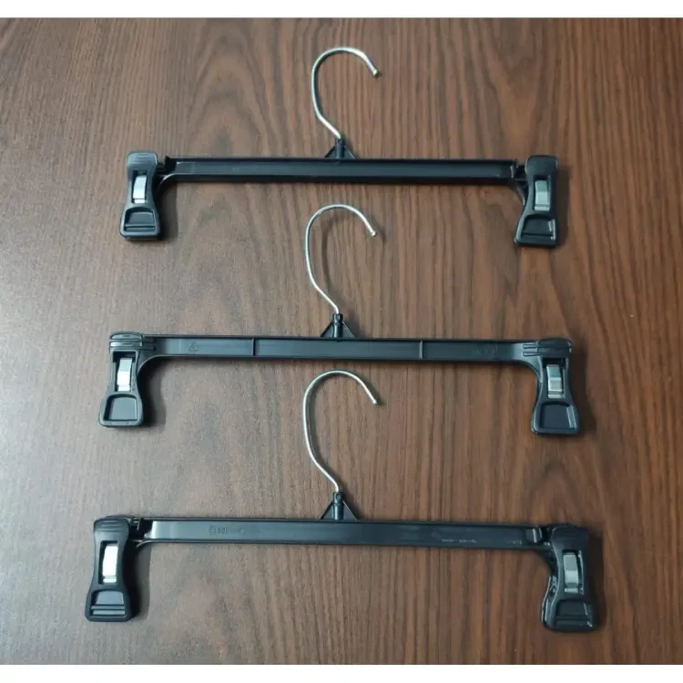12 Pcs Plastic Hanger with Clip - Hanger