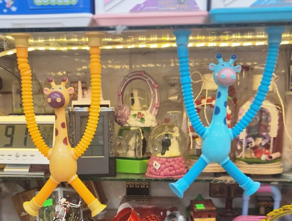 Pop Tubes Sensory Suction Cup Plastic Toy Deformable Novelty Telescopic Giraffe Fidget Toys Bellows Stress Relief Sq